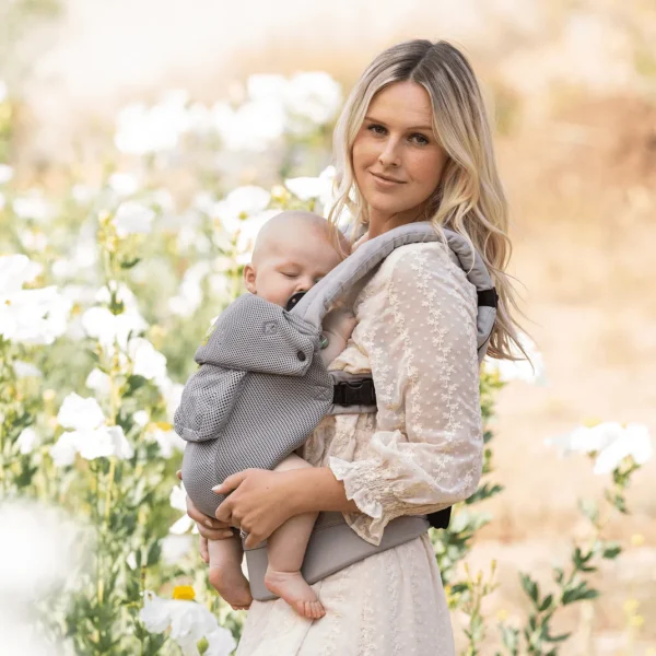 LILLEbaby LÍLLÉbaby® COMPLETE™ Airflow Baby Carrier