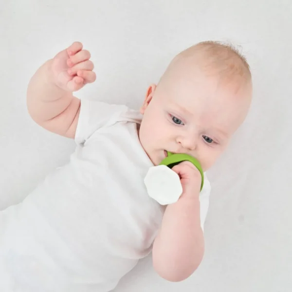 Mombella Mushroom Soothing Teether - Green